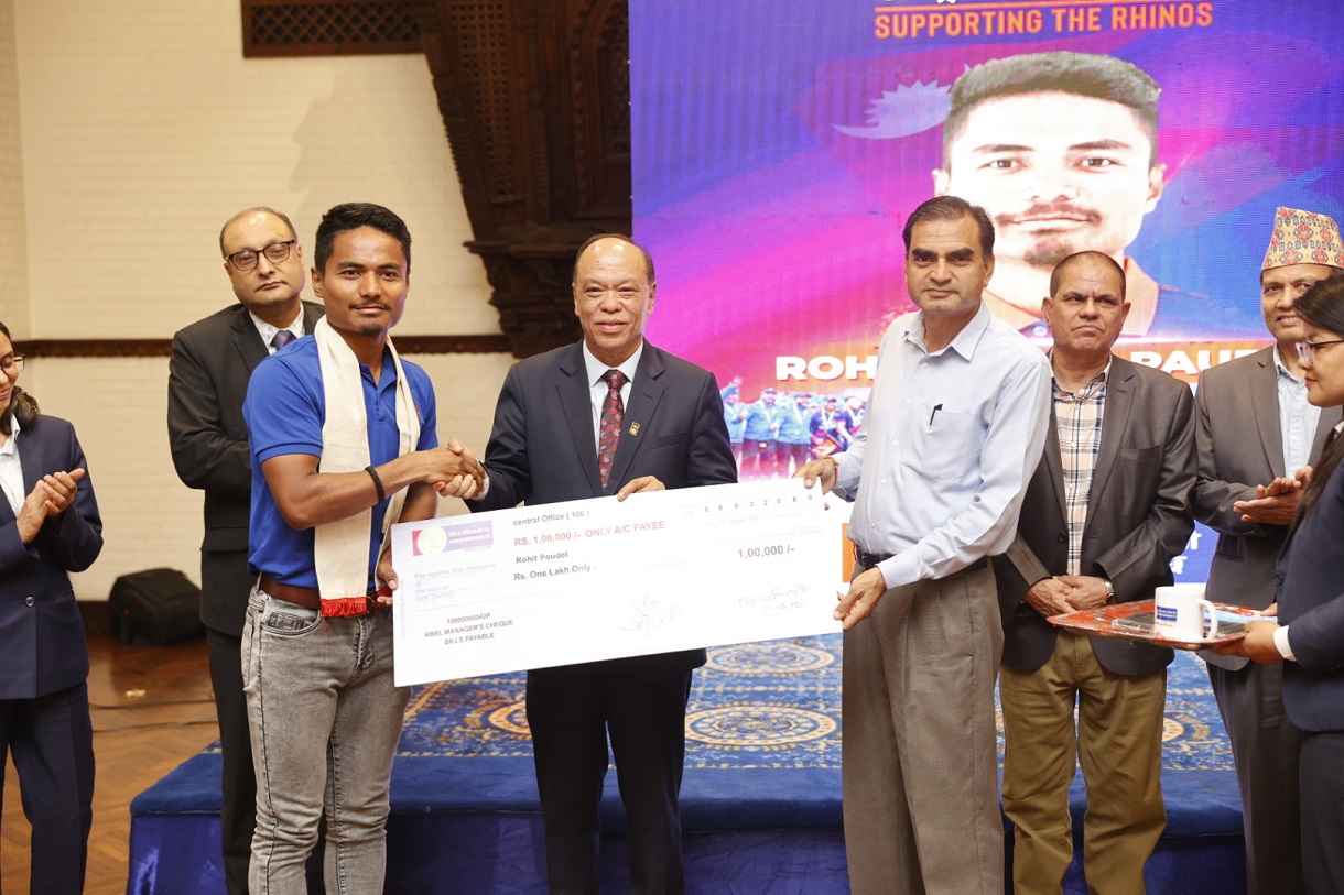 राष्ट्रिय क्रिकेट टिमका प्रति खेलाडीलाई एक लाख रुपैंया नगद 